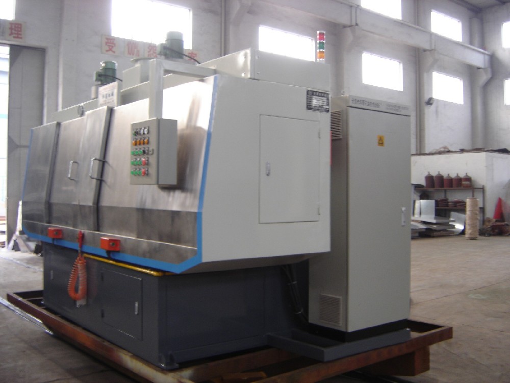 双室交叉作业清洗机